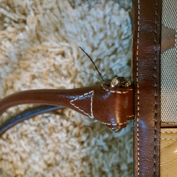 Coach Hamptons Signature Carryall Handbag F13072 - Picture 16 of 16